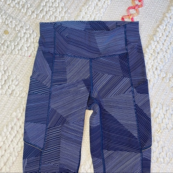Lululemon Speed Up Crop Legging Tight Etch Hail Midnight Navy - Picture 11 of 15